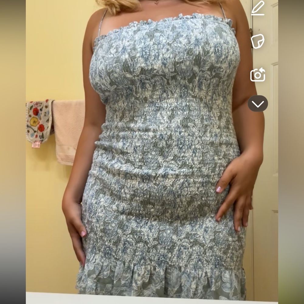 Abercrombie & Fitch Gray Patterned Midi Dress
